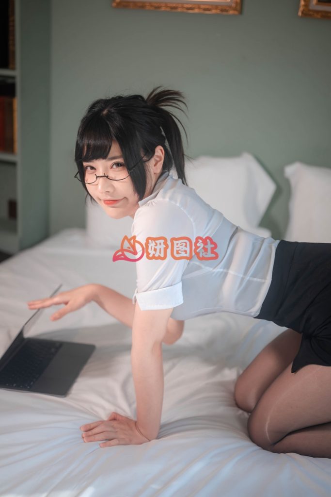 图片[4]-yantu369、糖果果Candy 图集打包下载[8套]-琉璃社