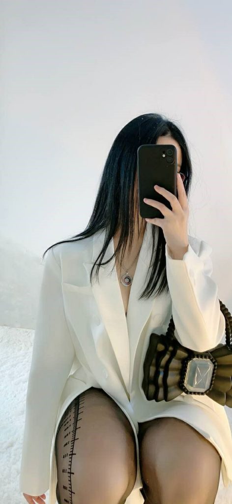 yantu401、俏妞qiaoniuTT会员订阅写真福利套图&视频合集-琉璃社